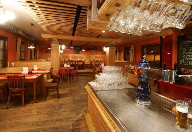Zlín Hotel Saloon מראה חיצוני תמונה