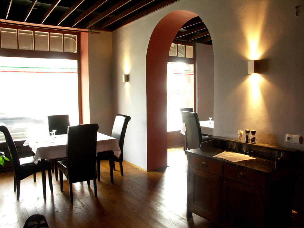 Zlín Hotel Saloon מראה חיצוני תמונה