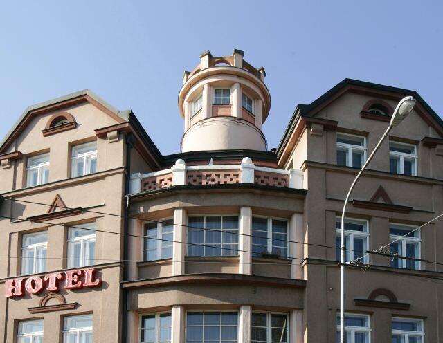 Zlín Hotel Saloon מראה חיצוני תמונה